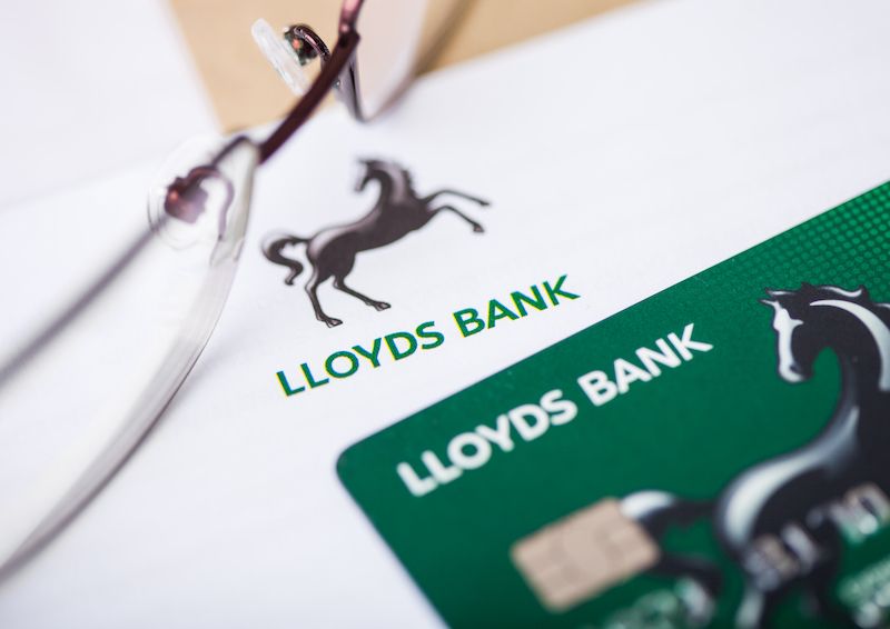 lloyds-and-starling-win-current-account-wars