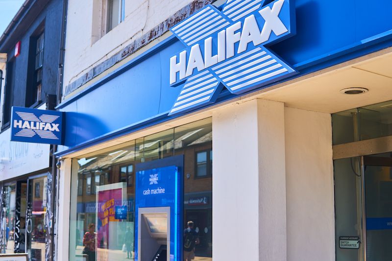 halifax-shattered-records-with-0.83%-mortgage